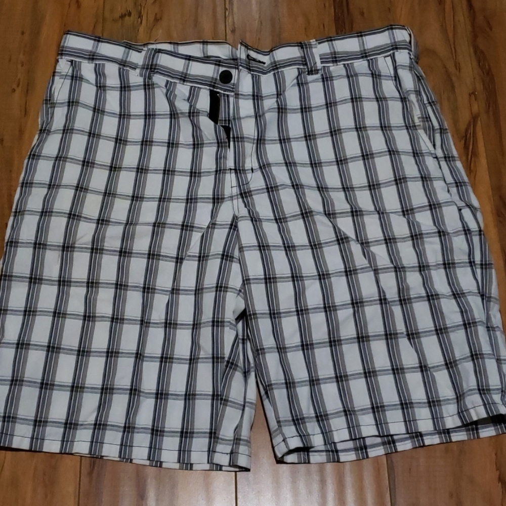 Dickies shorts (36 waist)